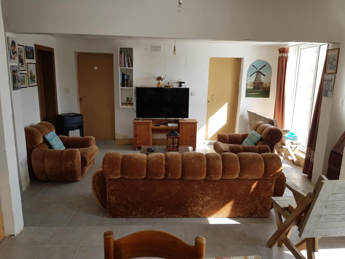 Auberge de Provence Pension Siggiewi Buitenkant foto
